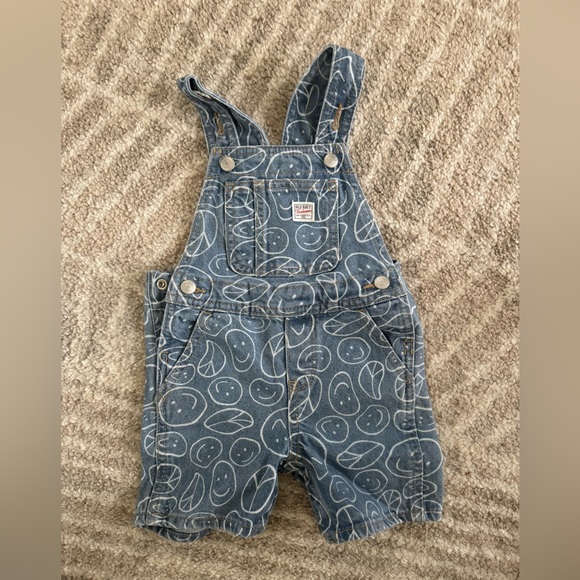 Old Navy Kids Patterned Blue Overalls - Picture 2 of 4